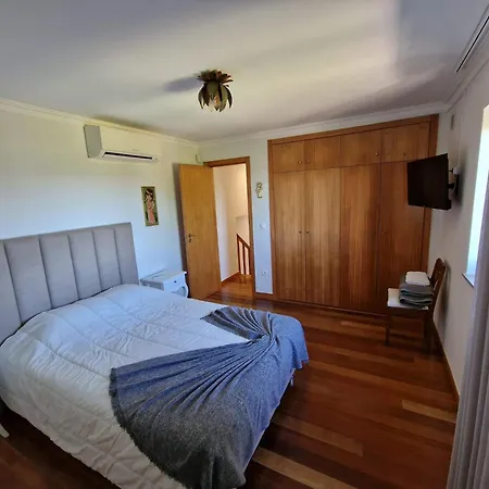 Casa Do Cedro Holiday home *